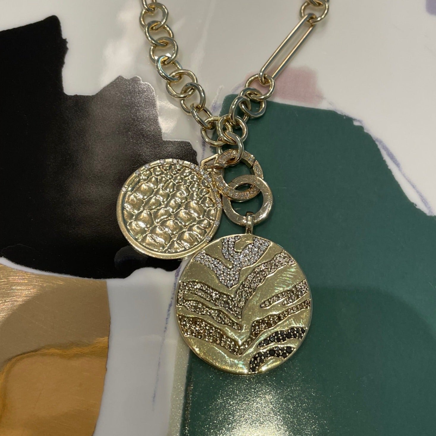 Crocodile Medallion - 79LayersCrocodile Medallion